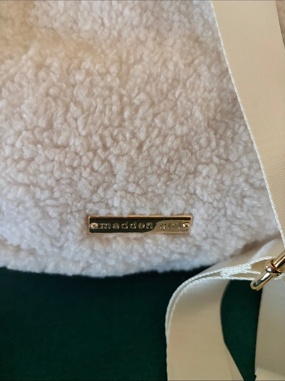 ✨ BRAND NEW WITH TAGS ✨  Madden Girl Brookes Sherpa Sling Bag in Cream.